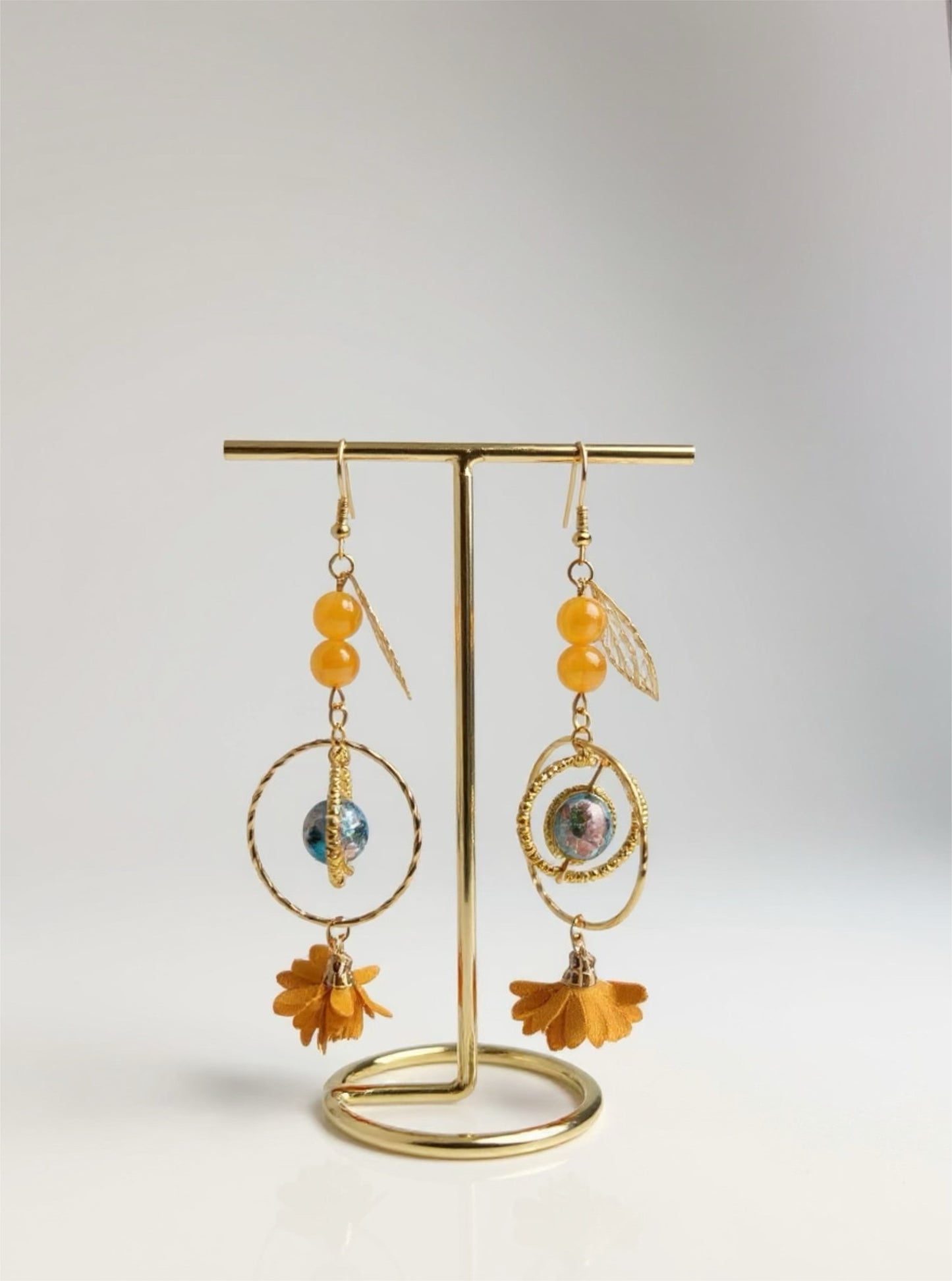 Boucles d'oreille astrologique - Signe Vierge - Perles en verre - acier inoxydable - Création unique - Mieleonor